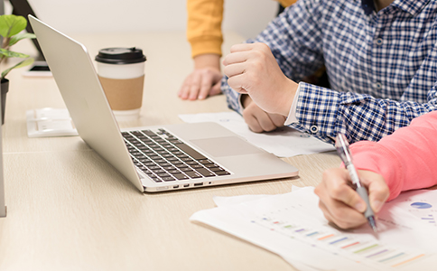 盤點倉庫存貨、固定資產